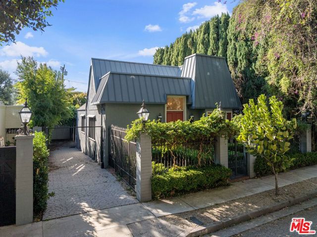 Property photo of 9044 Elevado ST