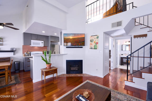 Property photo of 1118 E Palmer AV