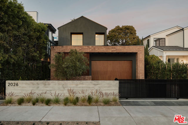 Photo of 2026 Louella Av