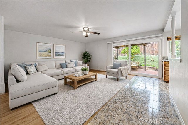 Photo of 8237 Henshaw