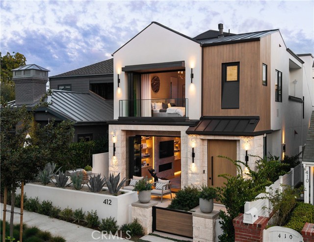 Property photo of 412 Heliotrope AV