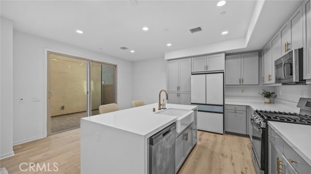 Property photo of 16122 Meadowhouse AV