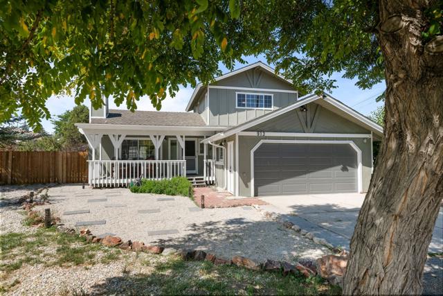 Property photo of 913 Mount Doble DR