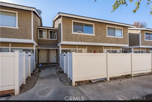 Property photo of 2321 S Magnolia AV