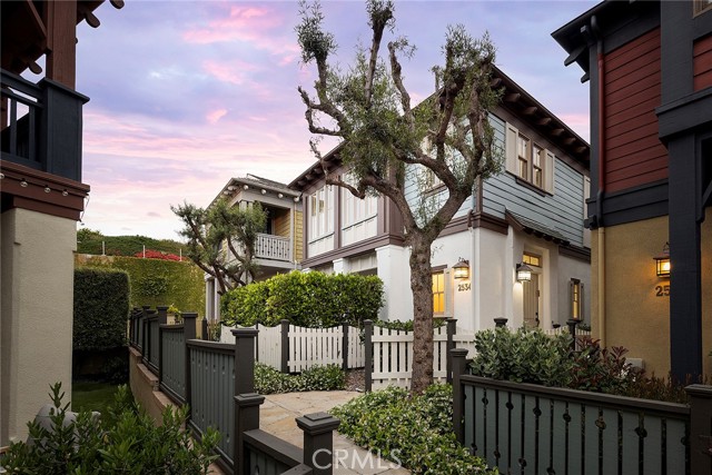 Property photo of 2534 Bungalow PL