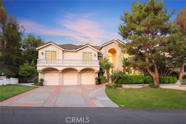 Property photo of 2832 Oak Knoll DR