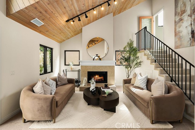Property photo of 441 Goldenrod AV