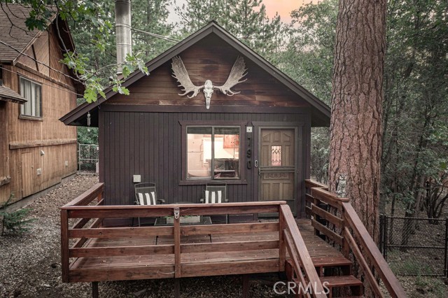 Property photo of 790 Pine LN