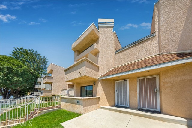 Property photo of 15035 Nordhoff ST