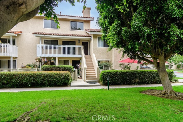 Property photo of 19132 Shoreline LN