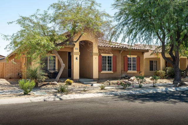 Property photo of 26744 Avenita Quintana