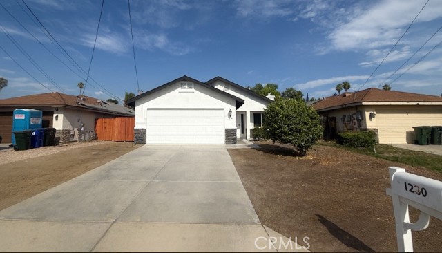 Property photo of 1230 Tourmaline AV