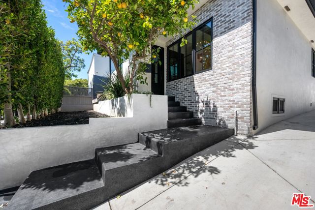 Photo of 8961 Dicks St