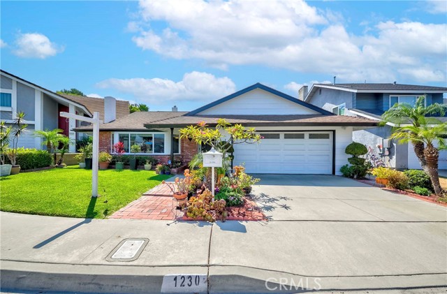 Property photo of 1230 Spring Tree CT