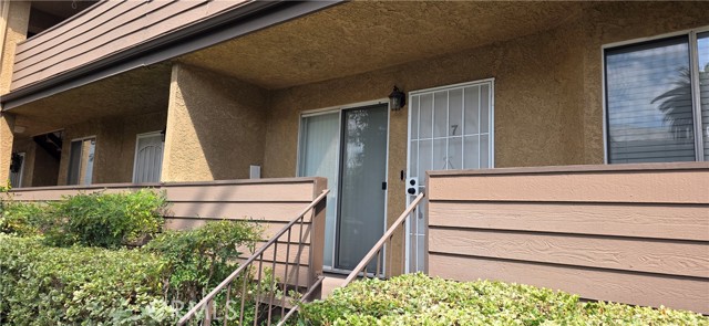 Property photo of 14839 Sherman Way #7