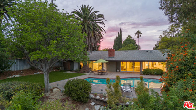 Property photo of 5858 Mcdonie AV