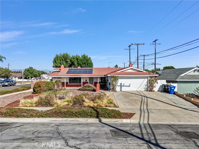 Property photo of 1758 N Madera