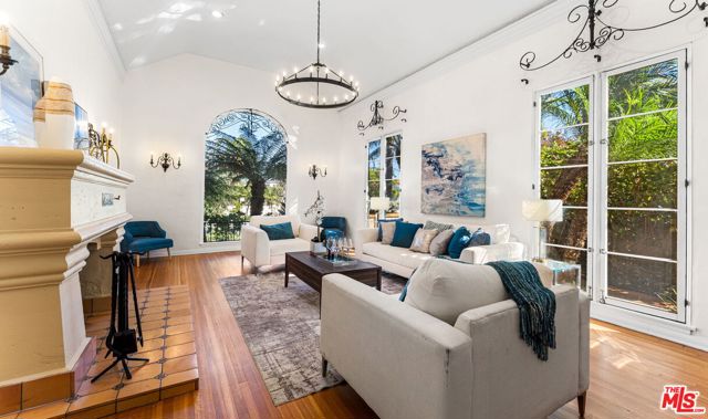 Property photo of 6300 Drexel AV