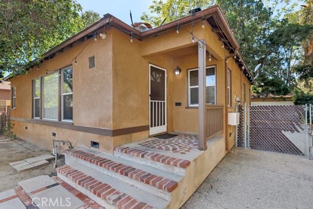 Property photo of 7725 Owensmouth