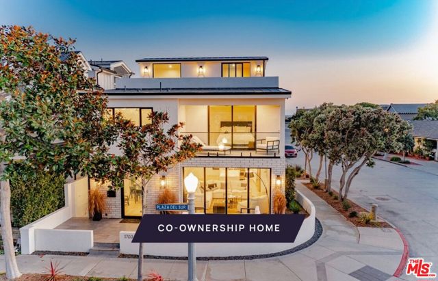 Property photo of 1703 Plaza Del Sur