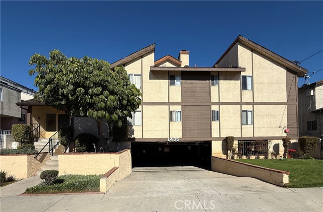 Photo of 1435 W 146th St