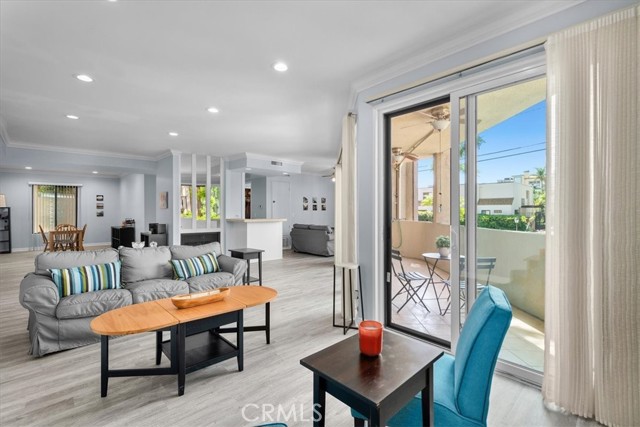 Photo of 5216 Yarmouth Av