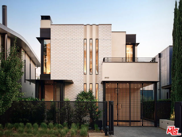 Property photo of 8900 Rosewood AV