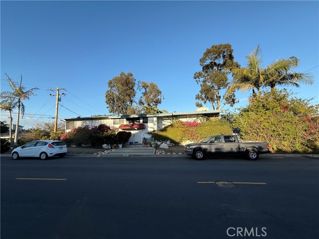 Property photo of 2200 Lake Park LN