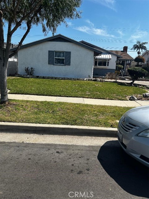 Property photo of 13804 Casimir AV