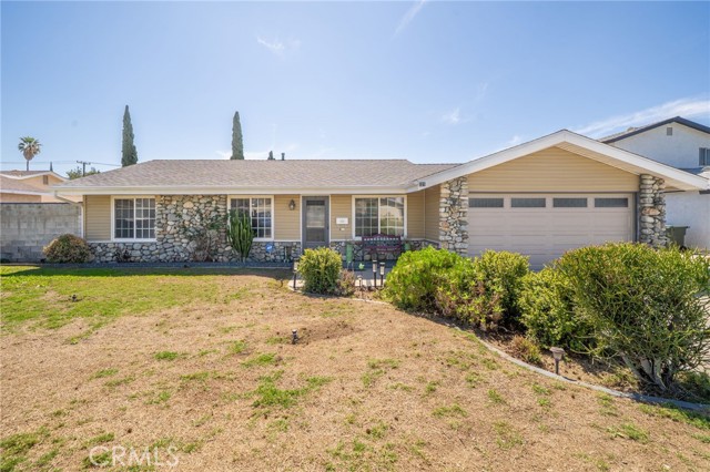 Property photo of 321 E Fromer ST