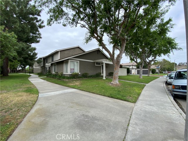 Property photo of 11214 Hood WY