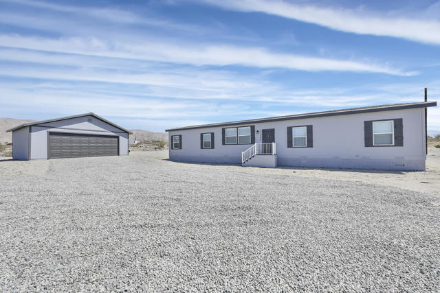 Property photo of 21460 Penny LN