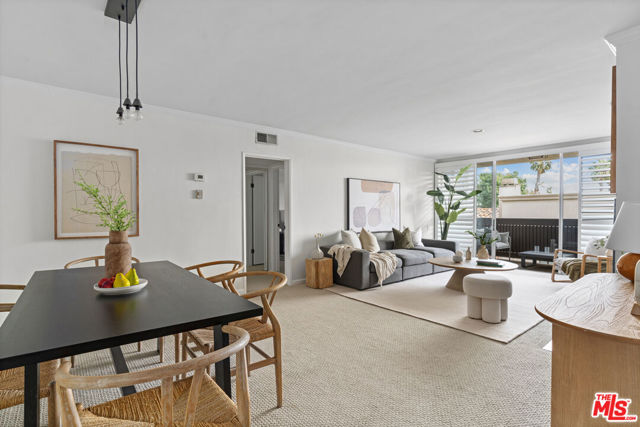 Property photo of 809 S Bundy DR