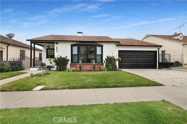 Property photo of 5853 S La Brea AV