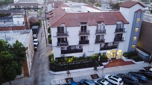 Property photo of 327 Chestnut AV
