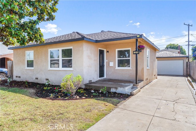 Property photo of 229 N Bitterbush ST