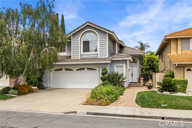 Property photo of 14252 Parkside CT