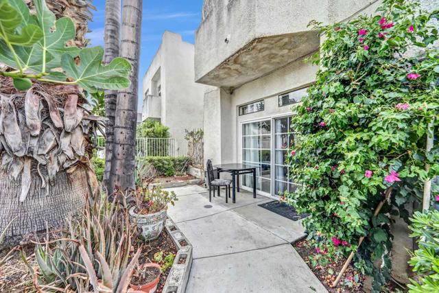 Property photo of 20920 COMMUNITY ST