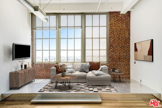 Property photo of 1850 Industrial ST