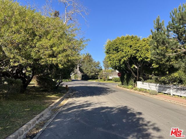 Property photo of 1355 Monaco DR