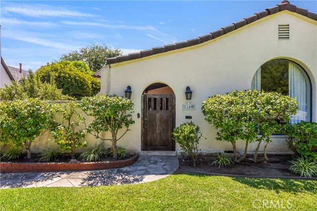 Property photo of 2160 Loma Vista ST