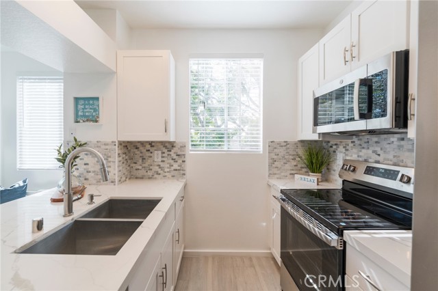 Property photo of 20371 Bluffside CR