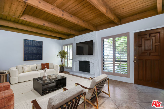 Property photo of 10126 Reseda BL
