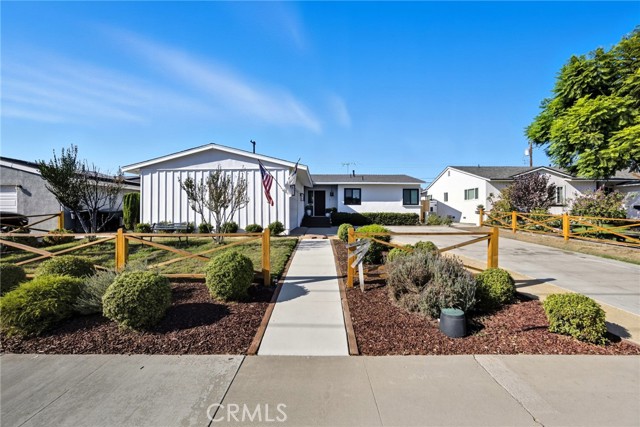 Property photo of 2043 W Orange AV