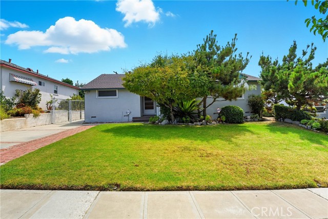 Property photo of 812 Uclan DR