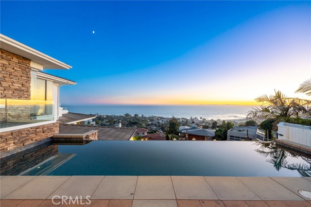 Property photo of 1076 Skyline DR