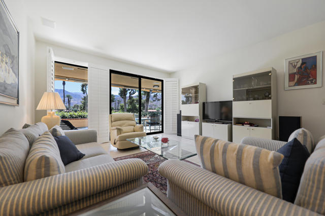 Property photo of 27 Seville DR