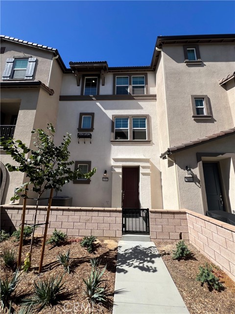 Property photo of 40463 Melrose DR