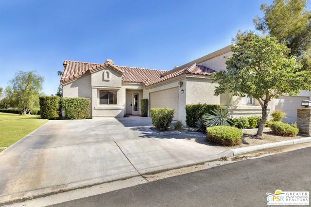 Property photo of 41550 Palmetto LN