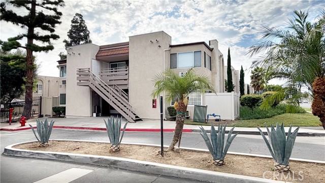 Property photo of 212 S Kraemer